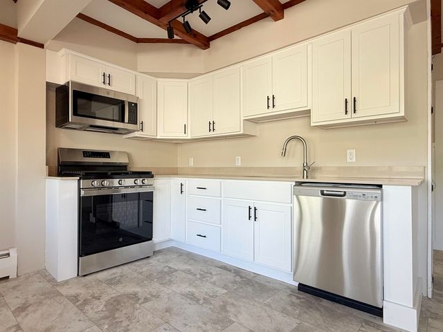 426 Milford Street, Manchester, NH 03102