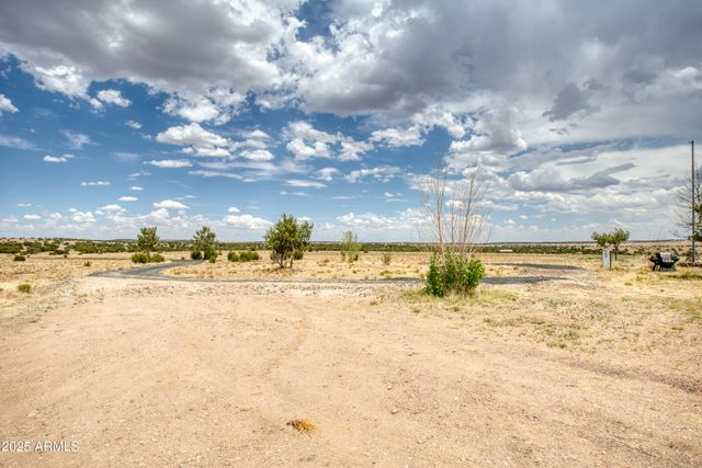 70 N5207 Road, Concho, AZ 85924
