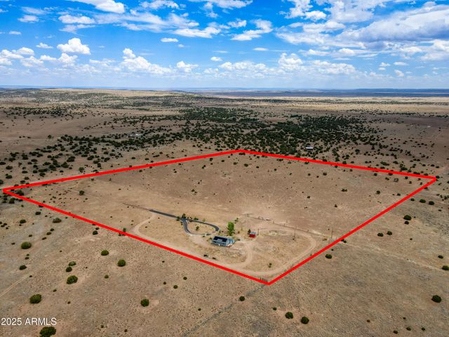 70 N5207 Road, Concho, AZ 85924
