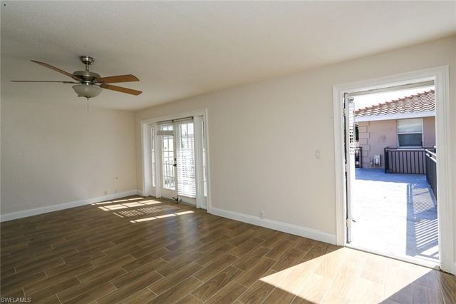 2102 Alamanda DR Penthouse B, Naples, FL 34102