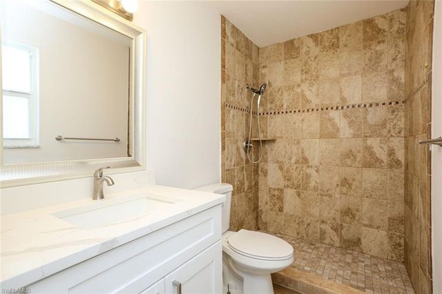 2102 Alamanda DR Penthouse B, Naples, FL 34102