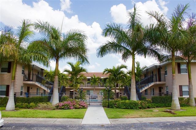 2102 Alamanda DR Penthouse B, Naples, FL 34102