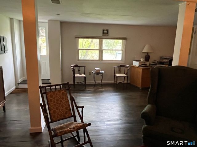43 Meadowbrook Road, Danbury, CT 06811
