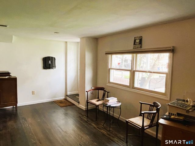 43 Meadowbrook Road, Danbury, CT 06811