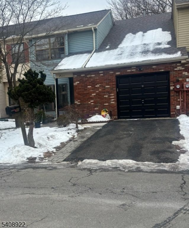 35 Walton Ct, East Brunswick Twp., NJ 08816