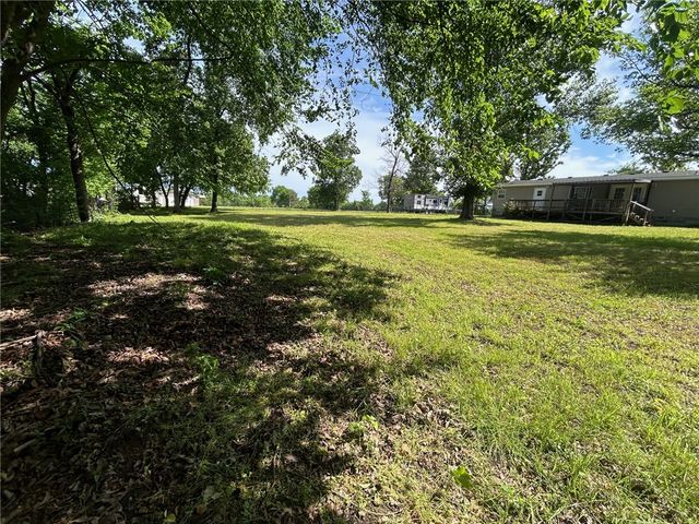17003 Ross Road, Sulphur Springs, AR 72768
