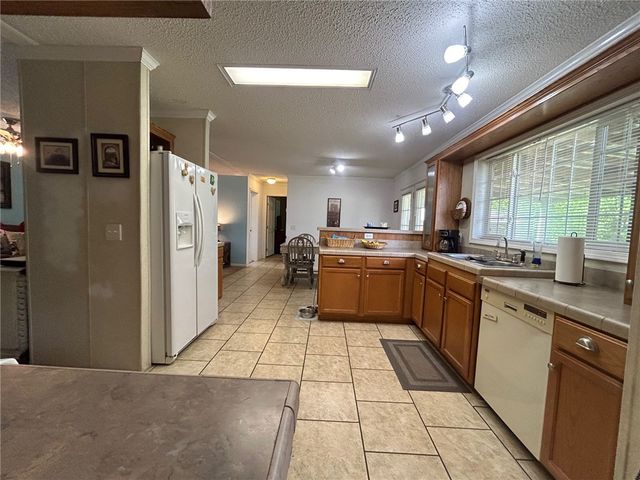 17003 Ross Road, Sulphur Springs, AR 72768