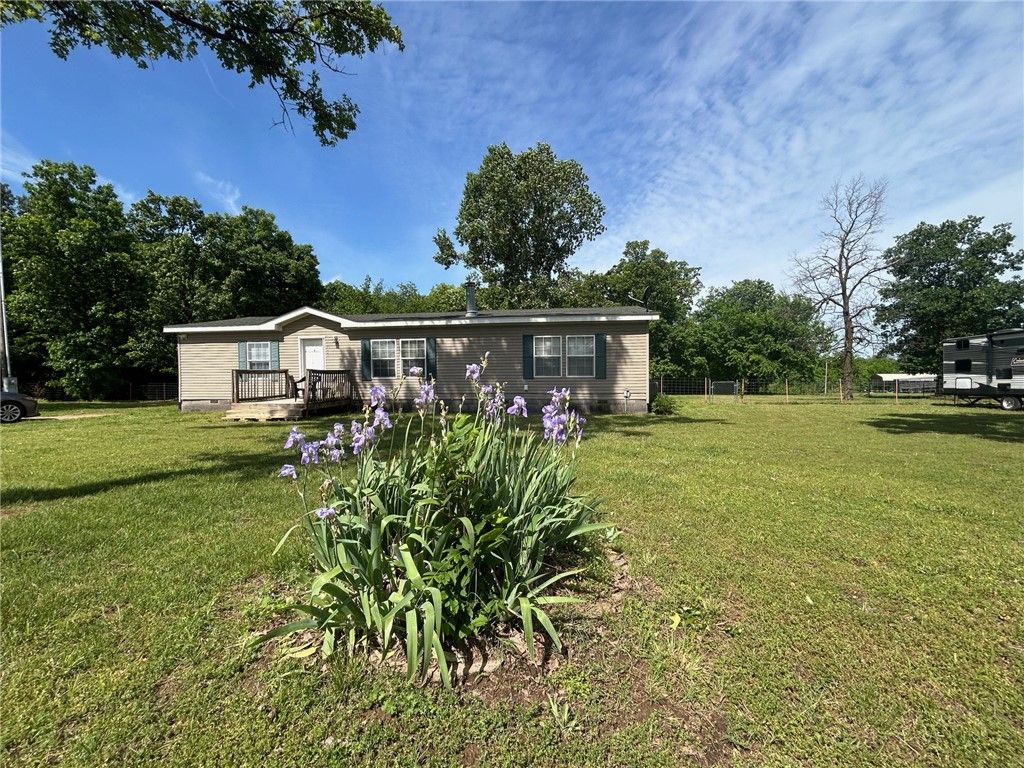 17003 Ross Road, Sulphur Springs, AR 72768