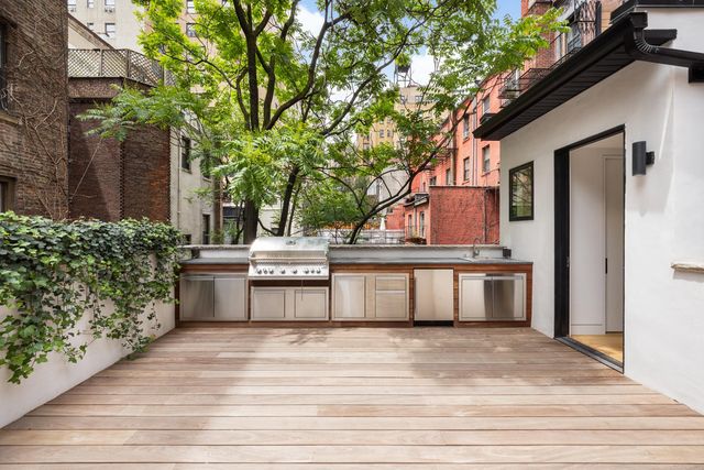 250 W 73rd Street, New York City, NY 10023