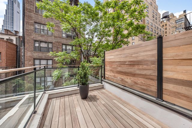 250 W 73rd Street, New York City, NY 10023