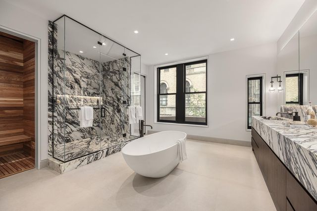 250 W 73rd Street, New York City, NY 10023