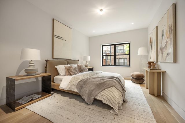 250 W 73rd Street, New York City, NY 10023