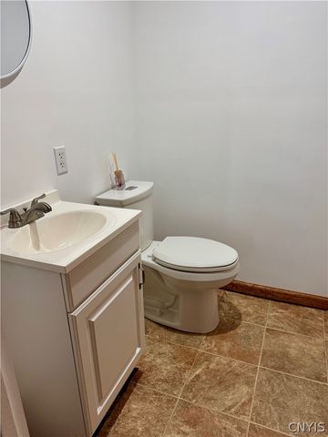 87 Clinton Street, New Hartford, NY 13417