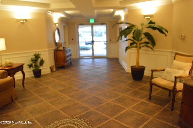 4480 DEERWOOD LAKE Parkway 227, Jacksonville, FL 32216