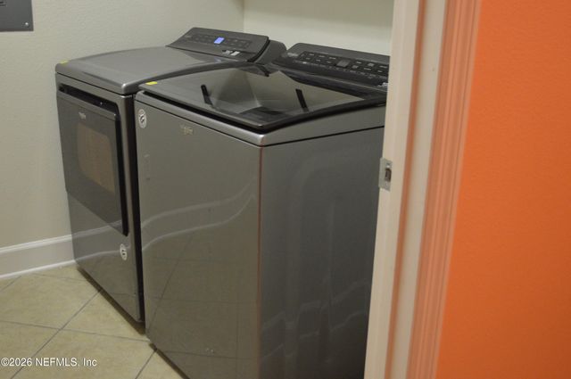 4480 DEERWOOD LAKE Parkway 227, Jacksonville, FL 32216