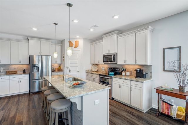 16 Brookhaven Drive, Savannah, GA 31407