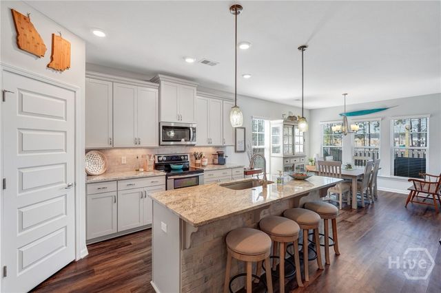 16 Brookhaven Drive, Savannah, GA 31407