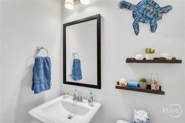 16 Brookhaven Drive, Savannah, GA 31407