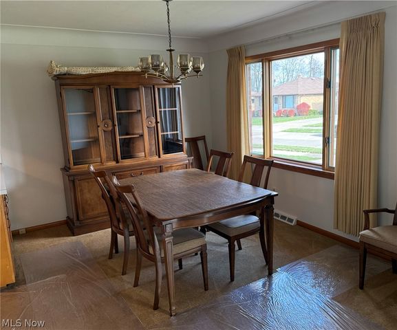 4830 Autumn Lane, Brooklyn, OH 44144