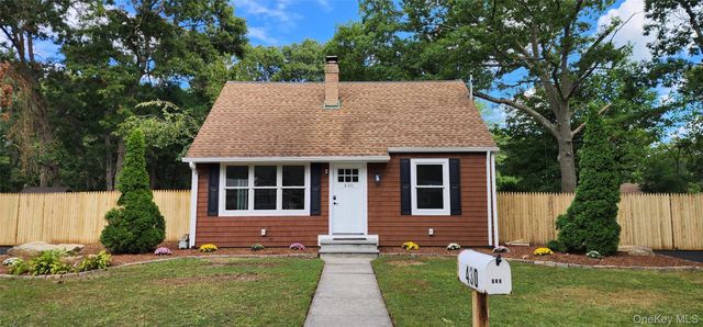 430 Boxwood Drive, Shirley, NY 11967