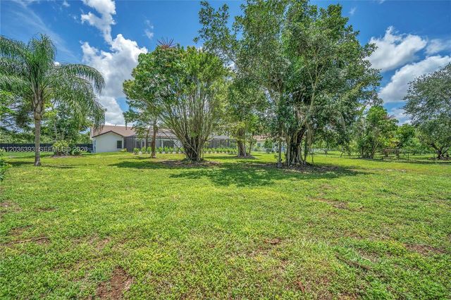 16100 SW 252nd St, Homestead, FL 33031