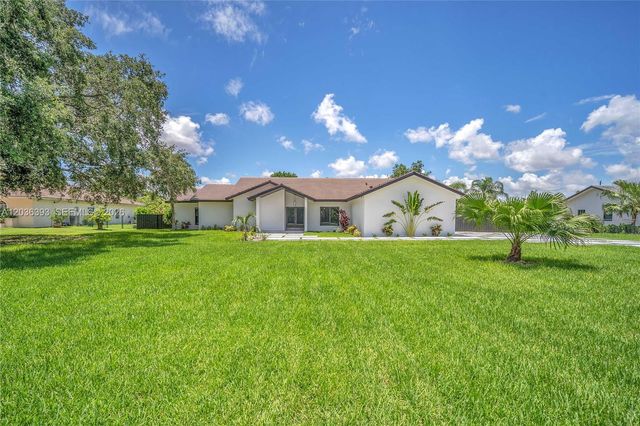 16100 SW 252nd St, Homestead, FL 33031