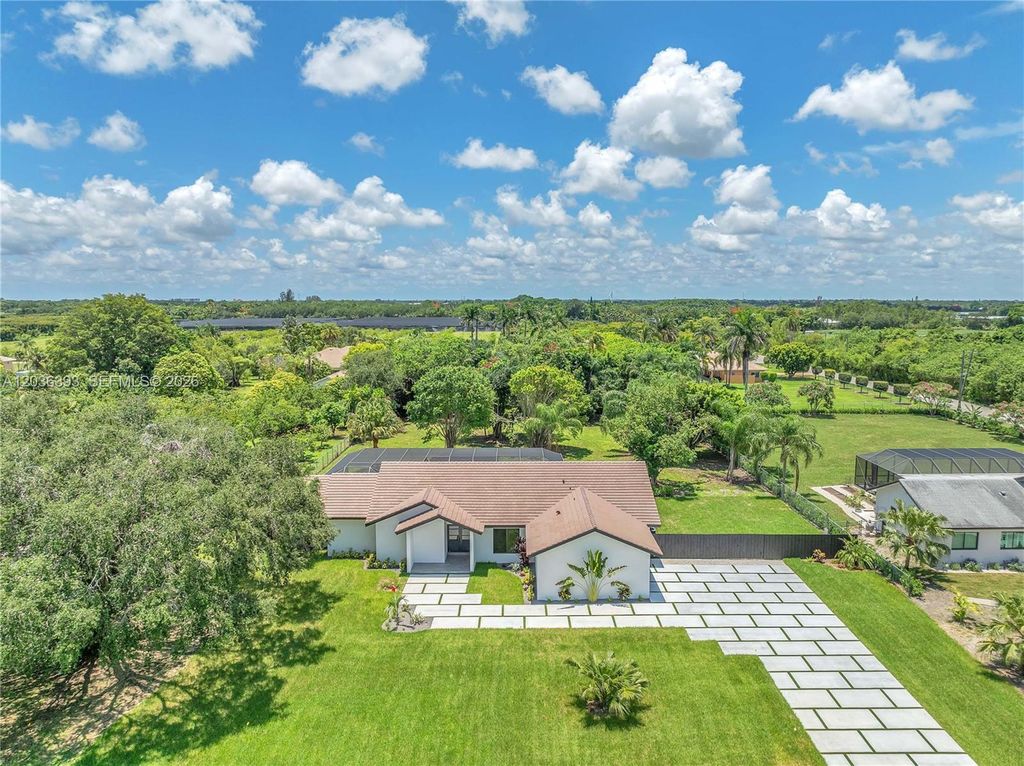 16100 SW 252nd St, Homestead, FL 33031