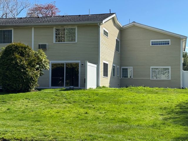 14 Nancy Rd 6, Easton, MA 02375