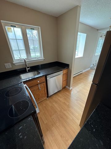 14 Nancy Rd 6, Easton, MA 02375