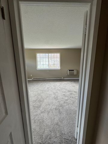 14 Nancy Rd 6, Easton, MA 02375