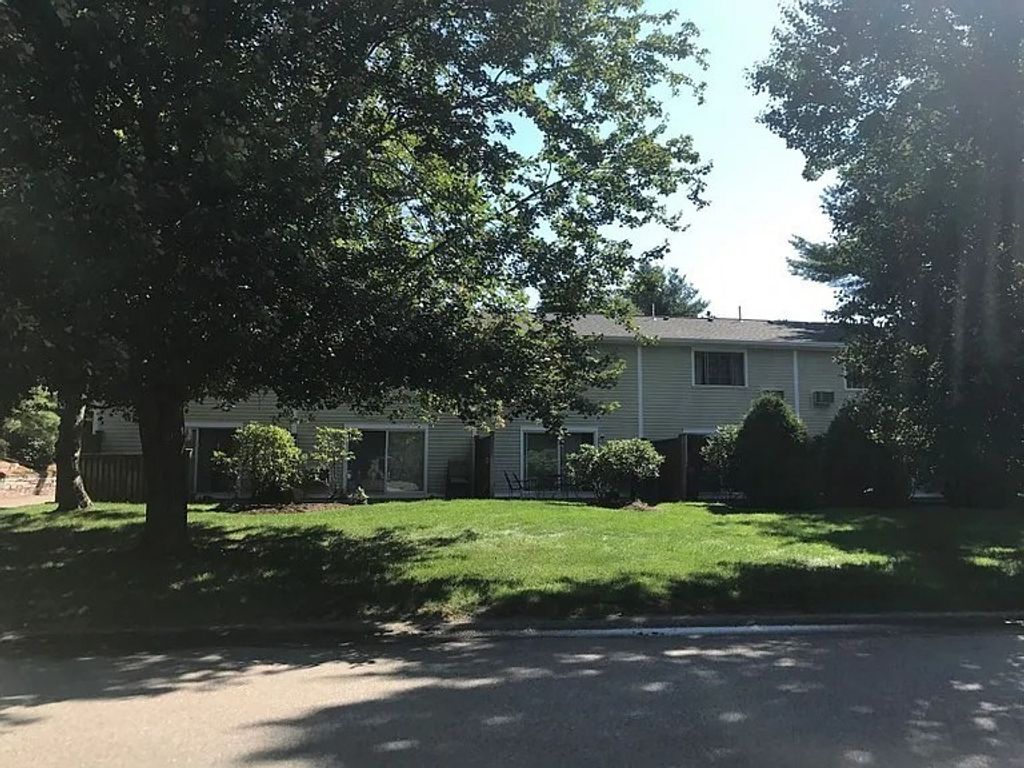 14 Nancy Rd 6, Easton, MA 02375