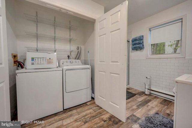 7430 VENTNOR DR, Tobyhanna, PA 18466
