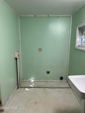 5 Pearl Street, Granville, NY 12832