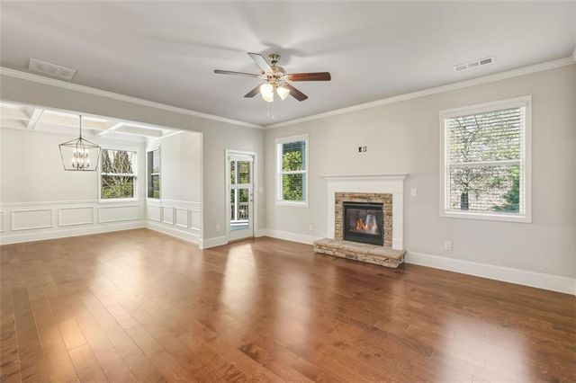 6496 CROSSCREEK Lane, Flowery Branch, GA 30542