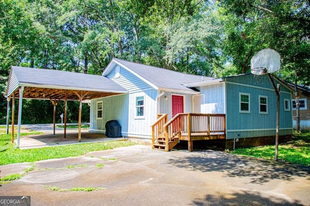 110 N Garrett Street, Carrollton, GA 30117