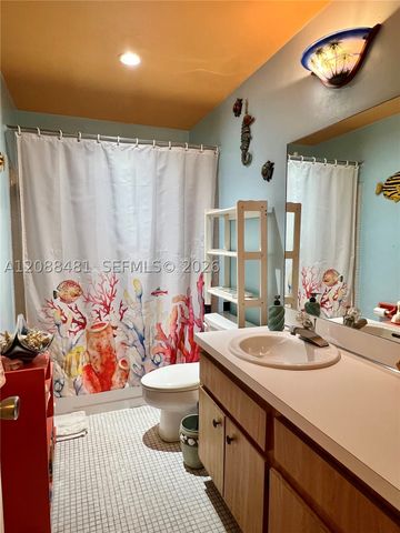 9304 SW 77th Ave C3, Miami, FL 33156