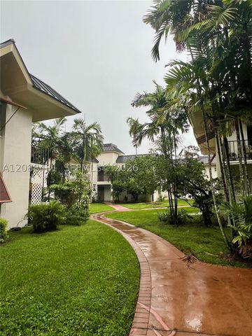 9304 SW 77th Ave C3, Miami, FL 33156