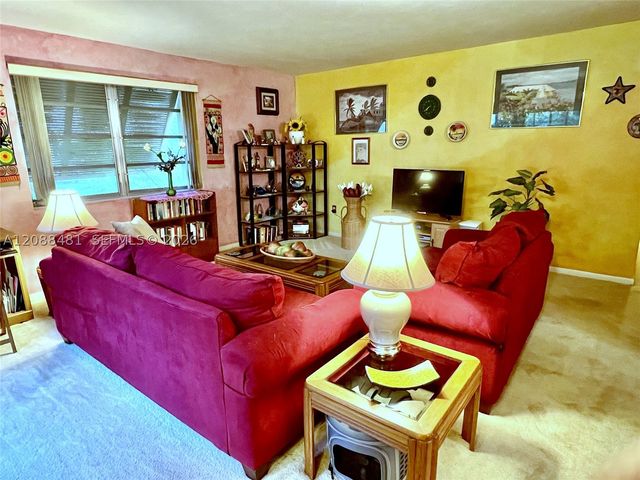 9304 SW 77th Ave C3, Miami, FL 33156
