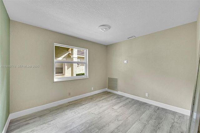 4941 Pelican St, Coconut Creek, FL 33073