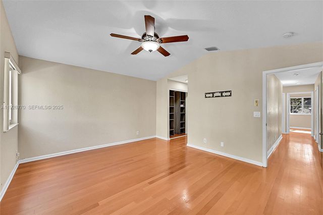 4941 Pelican St, Coconut Creek, FL 33073