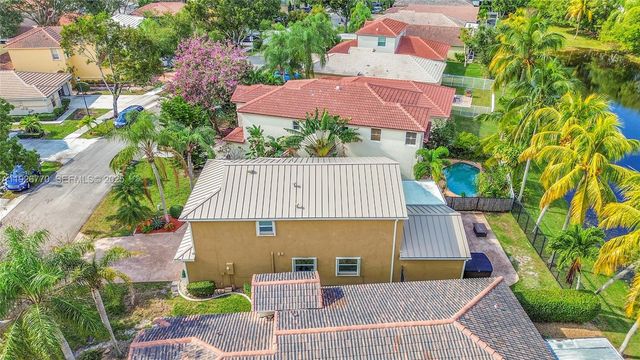 4941 Pelican St, Coconut Creek, FL 33073