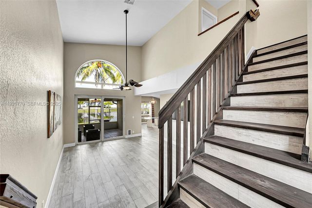 4941 Pelican St, Coconut Creek, FL 33073