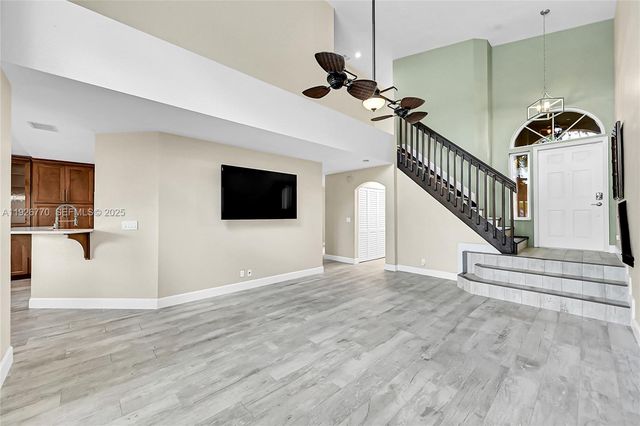 4941 Pelican St, Coconut Creek, FL 33073