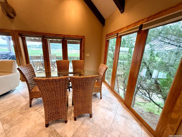1923 PEBBLE BEACH RD, Lakehills, TX 78063