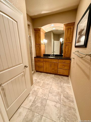 1923 PEBBLE BEACH RD, Lakehills, TX 78063