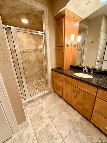 1923 PEBBLE BEACH RD, Lakehills, TX 78063