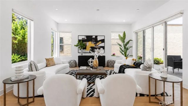 133 Bosal, Irvine, CA 92618