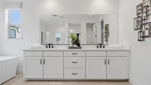 133 Bosal, Irvine, CA 92618