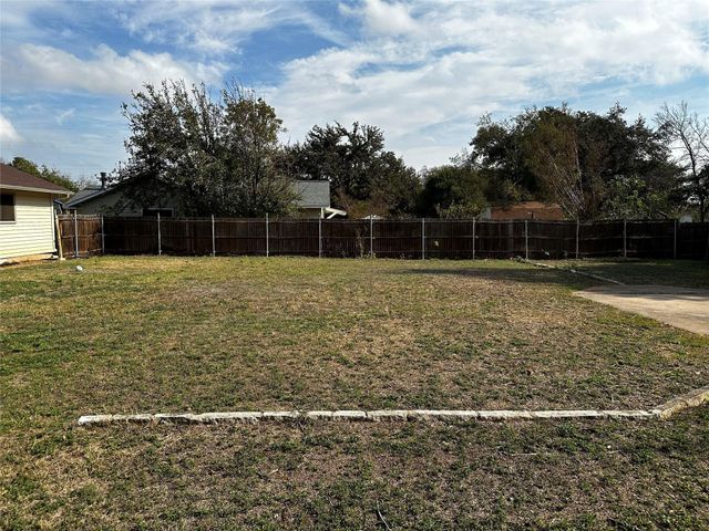 204 Thompson ST, Cedar Park, TX 78613