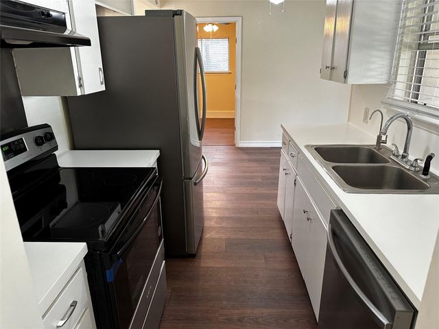 204 Thompson ST, Cedar Park, TX 78613